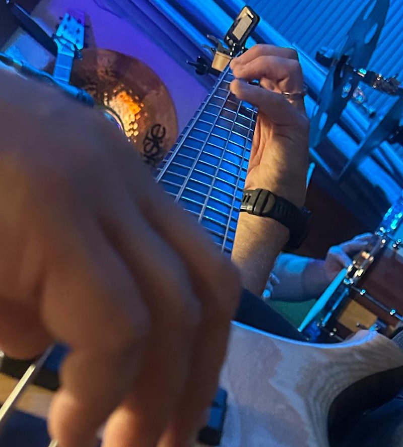 houseband2